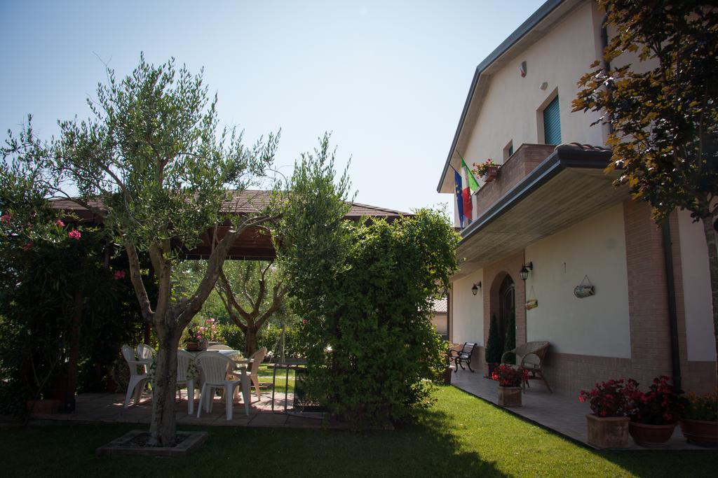 באסטיה אומברה P&P Assisi Camere מראה חיצוני תמונה