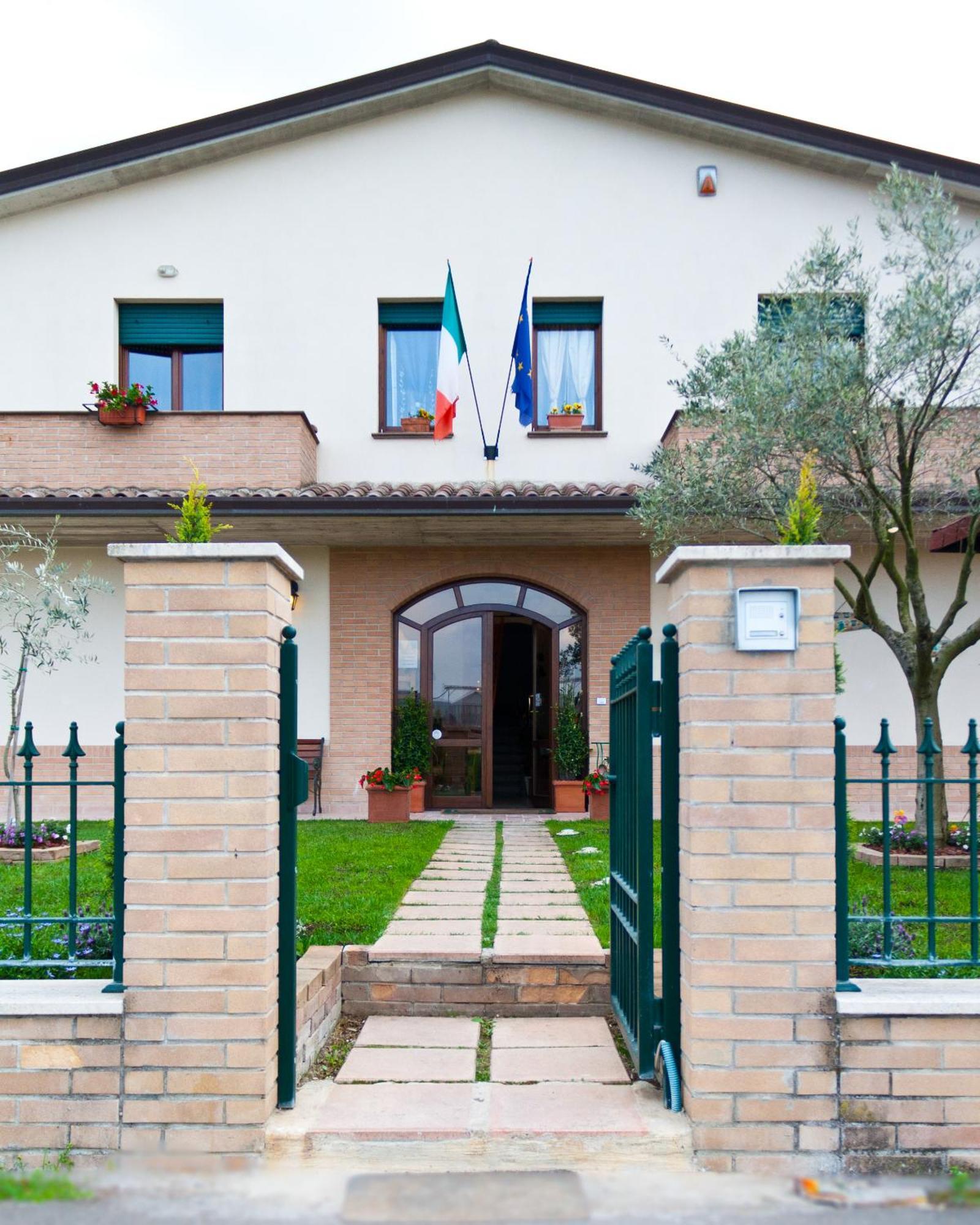 באסטיה אומברה P&P Assisi Camere מראה חיצוני תמונה